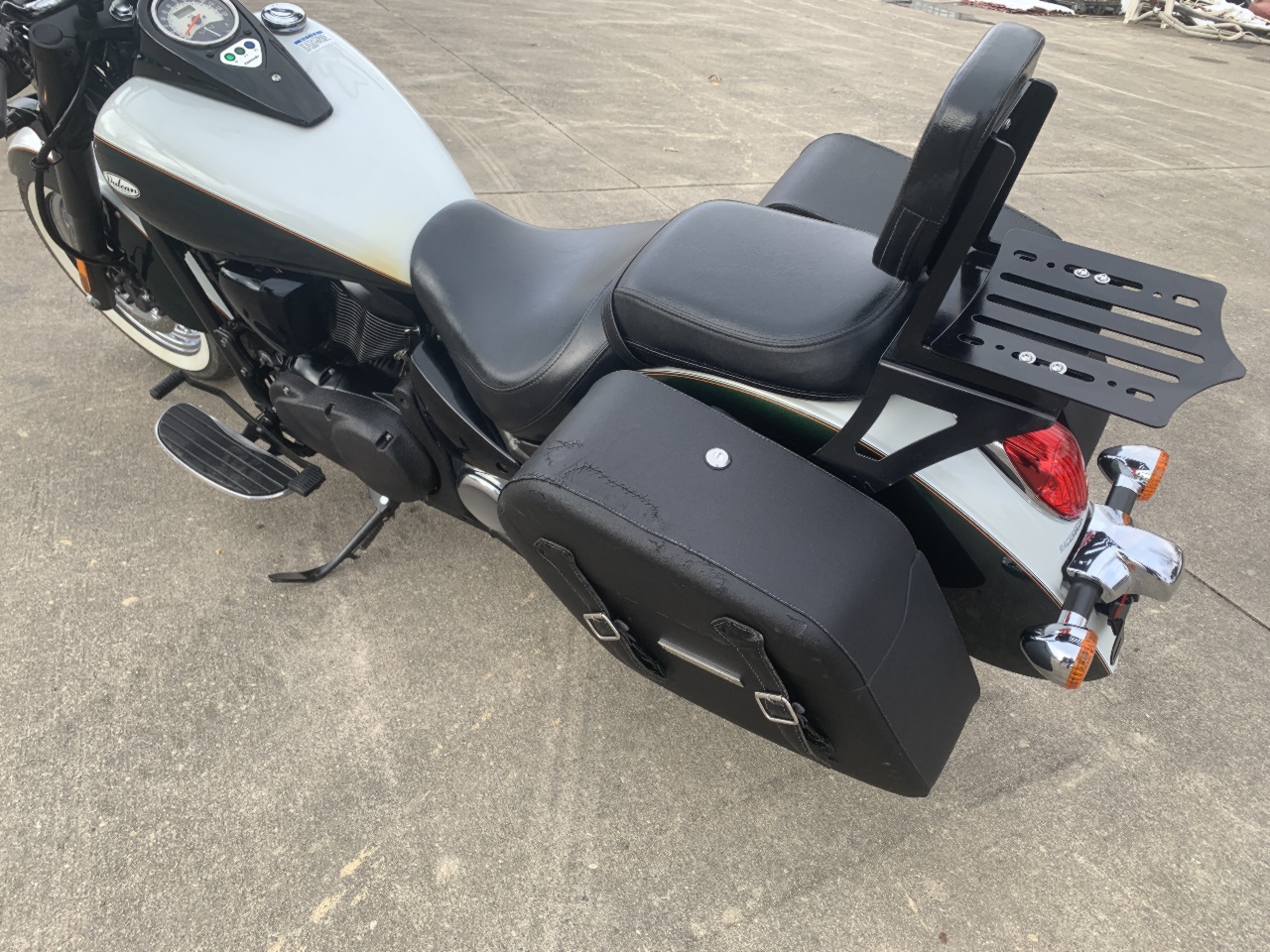 2022 Kawasaki Vulcan 900 Classic